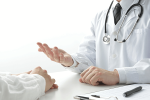 医師によるカウンセリング