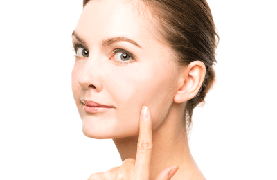 02 肌全体の再生を促進させ、あらゆる肌の悩みを解消