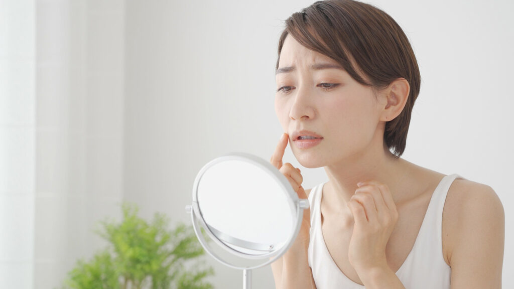 エイジングケアは◯歳からが吉！ウィクリの人気「NOメス」治療もご紹介