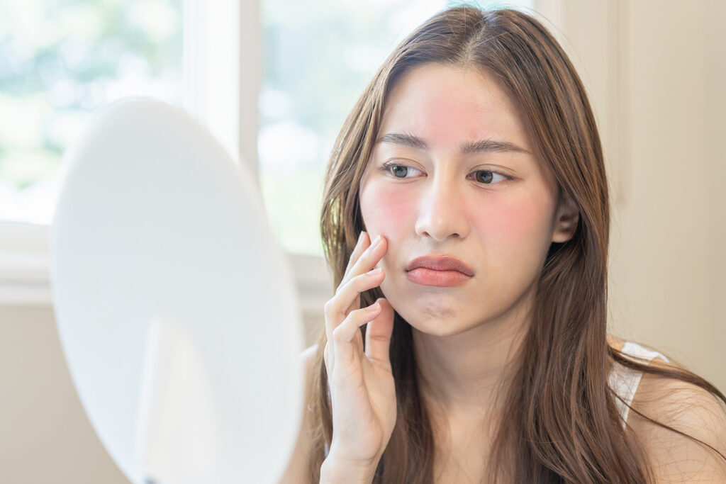 顔が大きい原因は◯◯！美容整形で小顔になる方法
